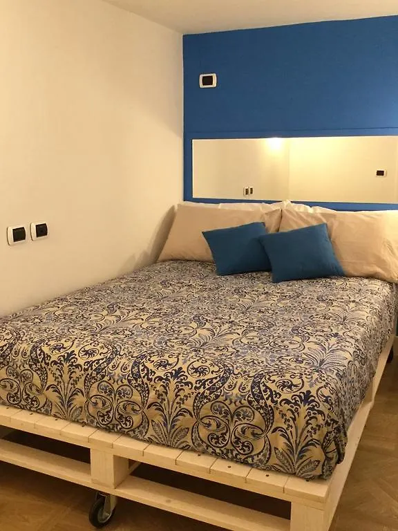 Appartamento Lure Holiday Napoli 2 0*,  Italia