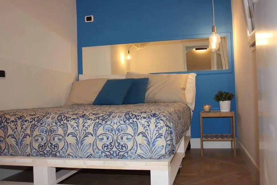 Appartamento Lure Holiday Napoli 2 0*,