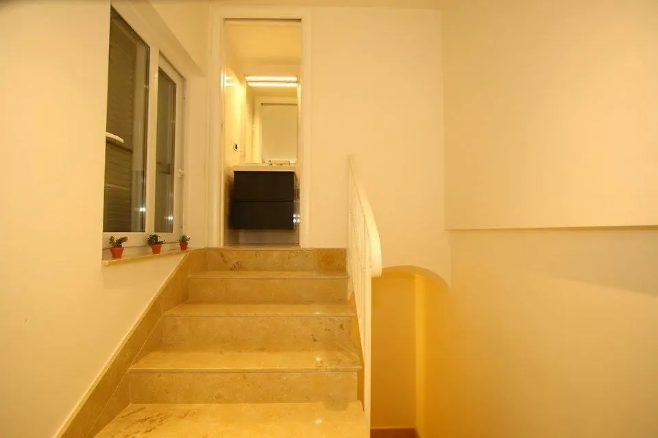 Lure Holiday Napoli 2公寓 公寓 那不勒斯